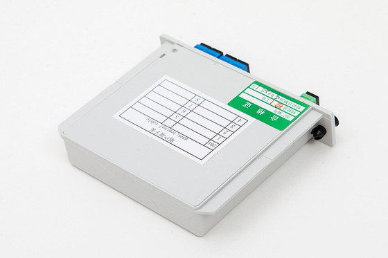 3G Network PLC Splitter 1x4 SC UPC with Operating Wavelength 1260-1650nm in FTTH Box